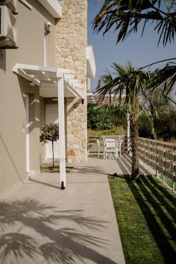 Villa Casale à Nikiti  Extérieur photo