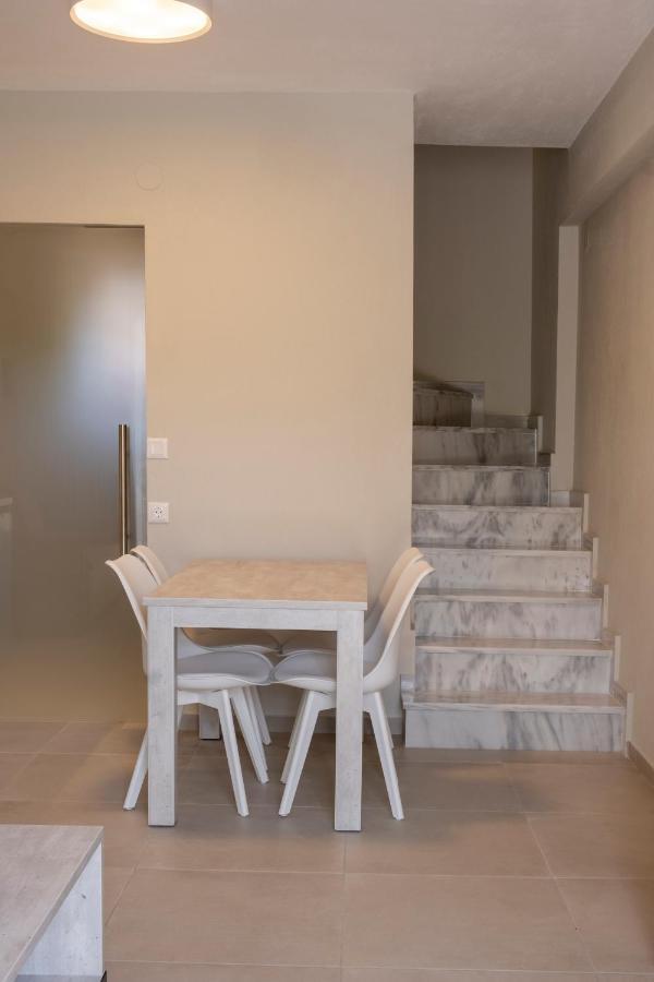 Villa Casale à Nikiti  Extérieur photo